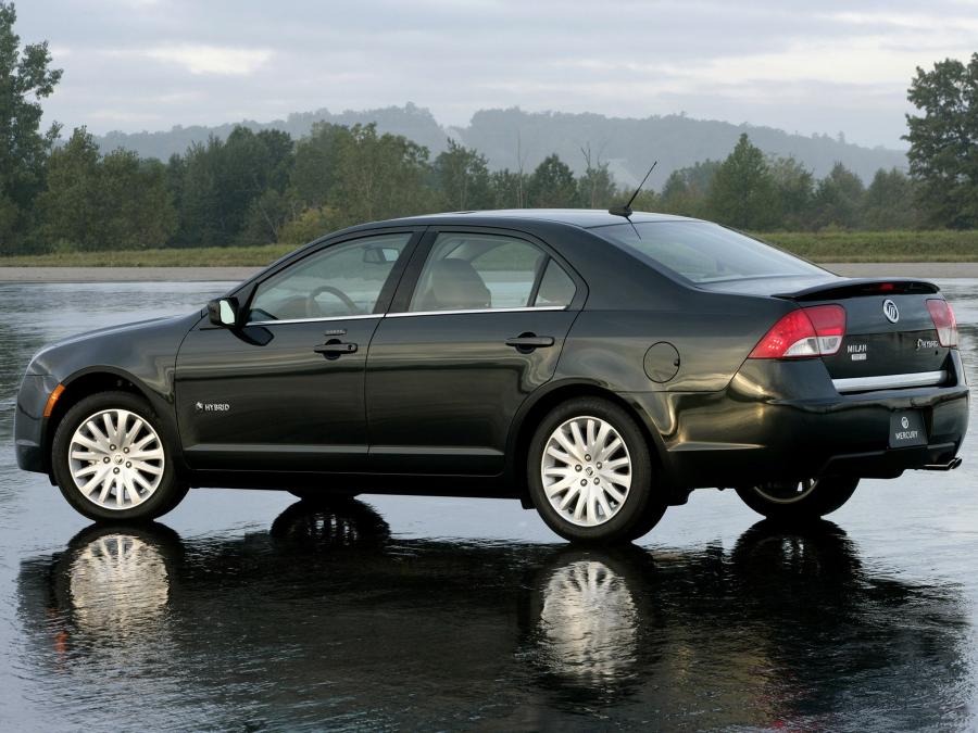  Mercury Milan Hybrid 2010 года  (фото 32 из 52)